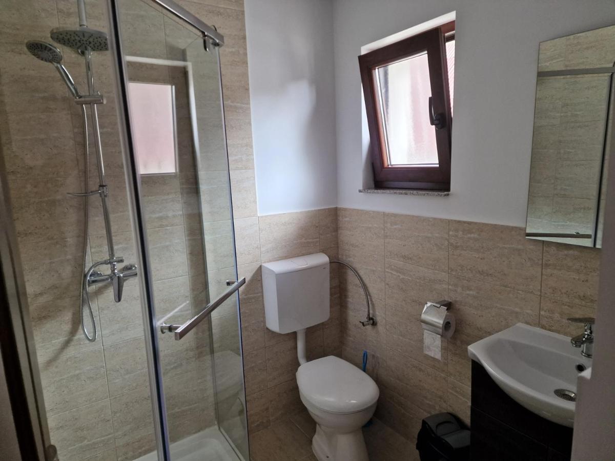 La Mona Apartman Barcánfalva Kültér fotó